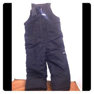 OshKosh B’gosh Black Snow Overalls Sz. 3T GUC